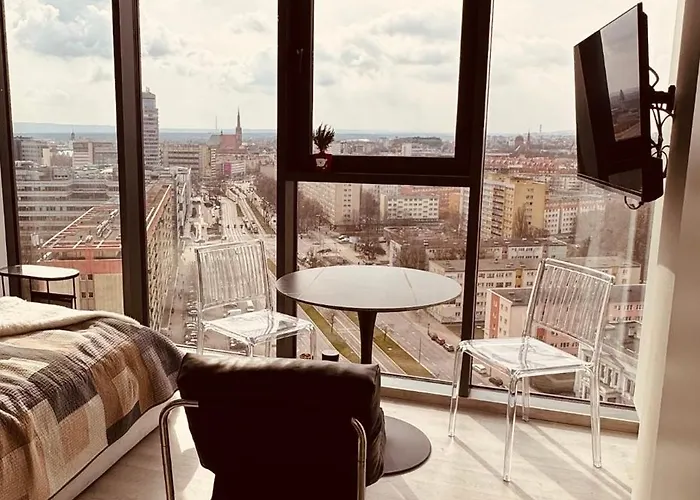 アパートホテル Hanza Tower Level Xv Signature 3*