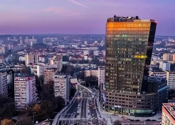 Aparthotel Hanza Tower Level Xv Signature 3*