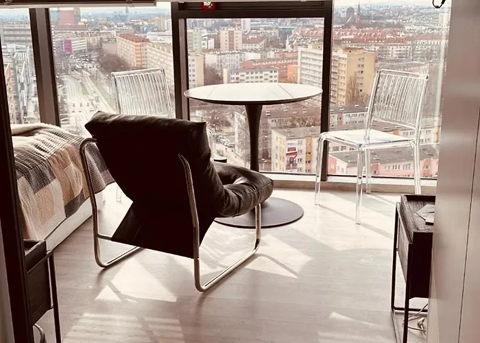 Hanza Tower Level Xv Signature Aparthotel